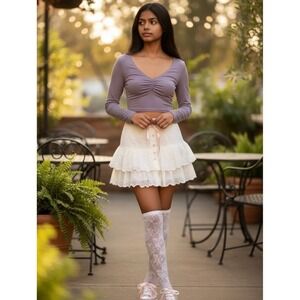 Le Ore Long Sleeve V-Neck Fitted Top‎ Women's L Purple Coquette